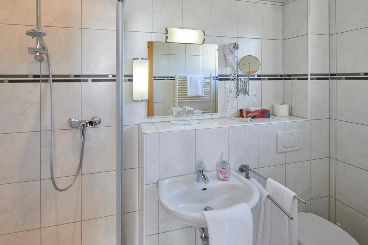 Hotel Zum Grunewald Динслакен Екстериор снимка
