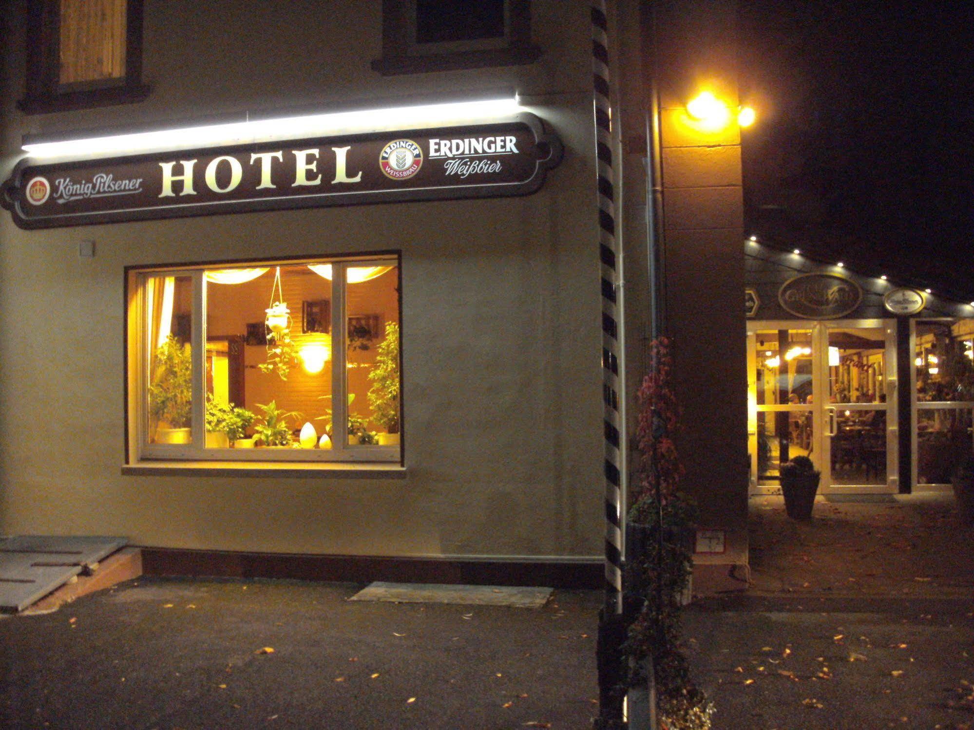 Hotel Zum Grunewald Динслакен Екстериор снимка